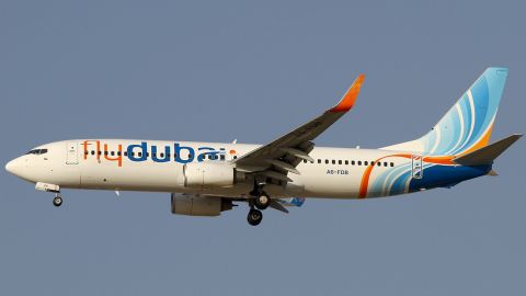 Ще одна авіакомпанія призупинила частину польотів над Росією