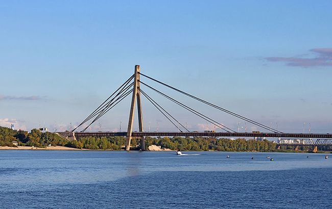 У Києві обмежать рух на Північному мосту