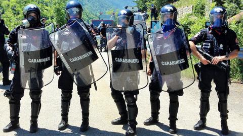 В Италии полиция разыскивает беглого босса мафии