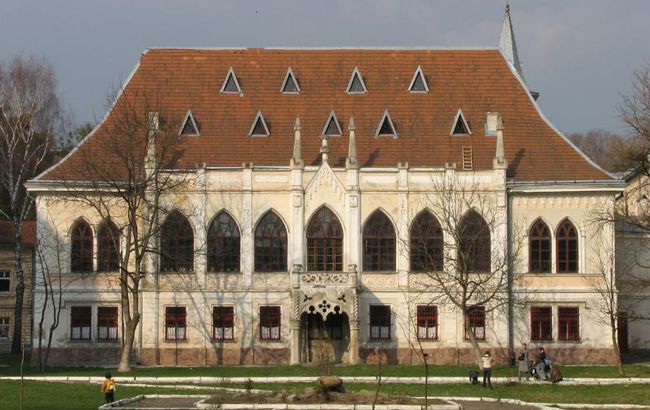 Неоготичний палац Туркулів-Комелло: як він став символом романтичної архітектури Львова