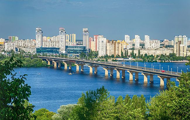 В Киеве реконструируют мост Патона