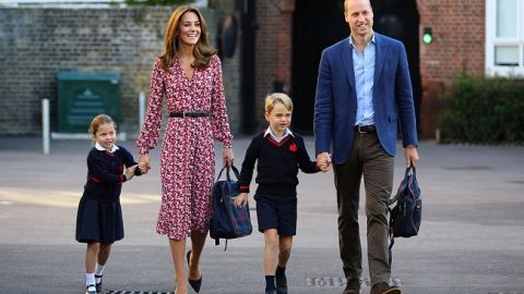 Кейт Миддлтон и принц Уильям "разрываются" между обучением детей и своими обязанностями во время домашней изоляции
