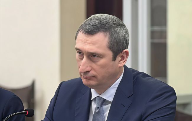 Суд по Чернышову: какую меру пресечения получил вице-премьер