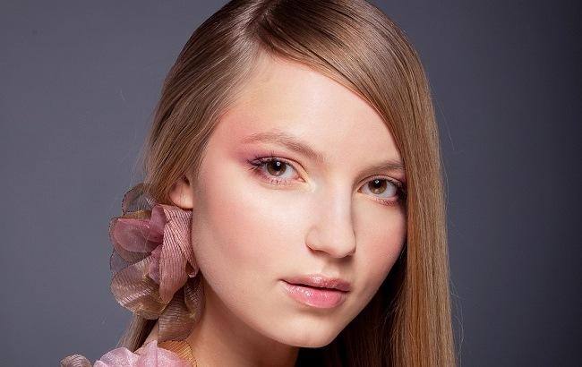 Топ-4 поради, які допоможуть позбутися від сухості губ