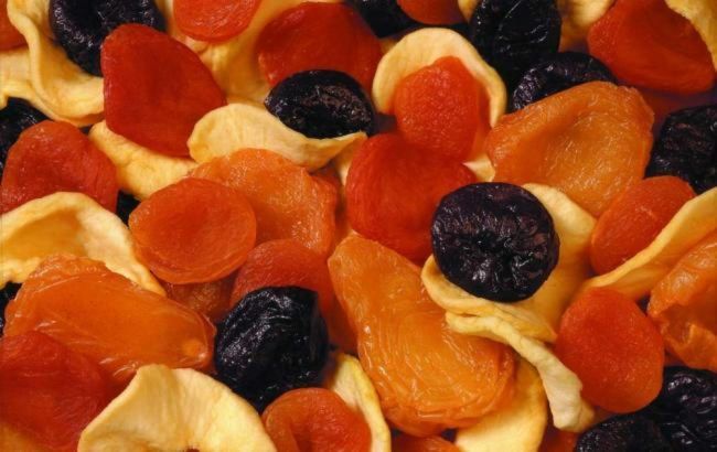 Эксперты рассказали, что нужно знать о сухофруктах: может нести угрозу