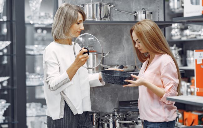 Украинский шеф-повар показал, какие сковородки не стоит покупать в магазине