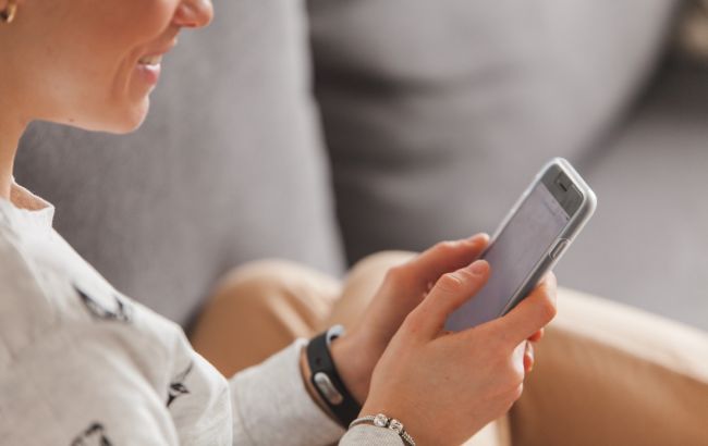 Могут использовать мошенники: какие SMS нельзя хранить на телефоне