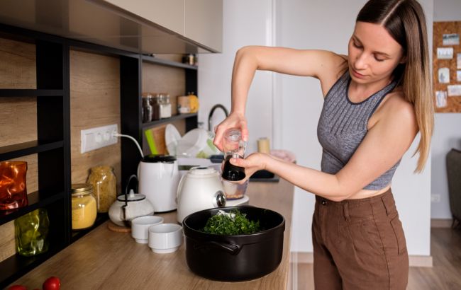 Чим замінити сіль у стравах і не зіпсувати смак: 10 підказок для господинь