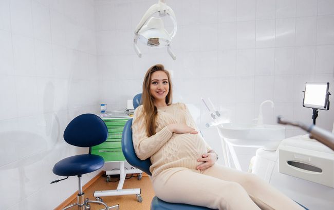 Лікар розповіла, чи можна вагітним лікувати зуби та колоти анестезію