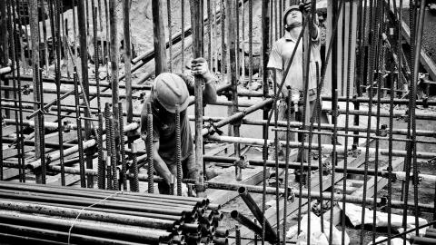 У Києві на будівництві бетонні блоки розчавили школяра