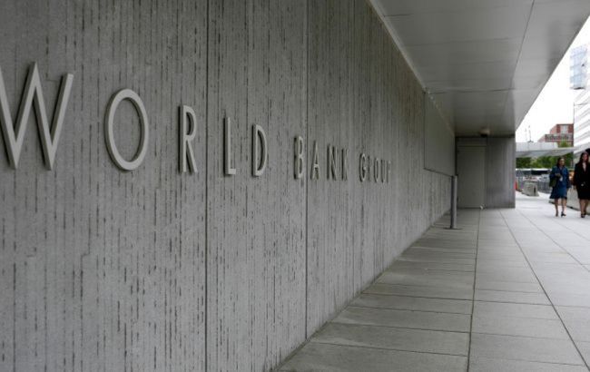 Світовий банк прогнозує зростання світової економіки за умови вакцинації