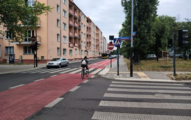 До 13 000 гривень. У Польщі штрафуватимуть за неправильну їзду на велосипеді та самокаті