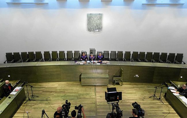 Польща готова частково відмовитися від спірної судової реформи