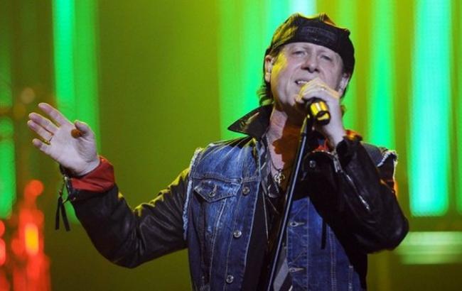 Лидер Scorpions рассказал, как вытирал слезы флагом Украины