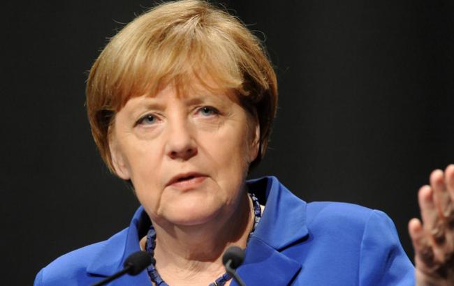 Меркель: ЕС продолжит финподдержку Украины в 2016