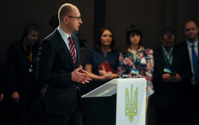 Яценюк надеется, что решение саммита G7 остановит российскую агрессию в Украине