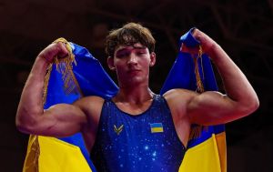 Тройное "золото": Егор Якушенко стал чемпионом мира U20 по борьбе