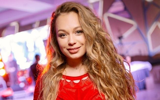 "А вот и мы": Яна Соломко поделилась редкими совместными фото с мужем