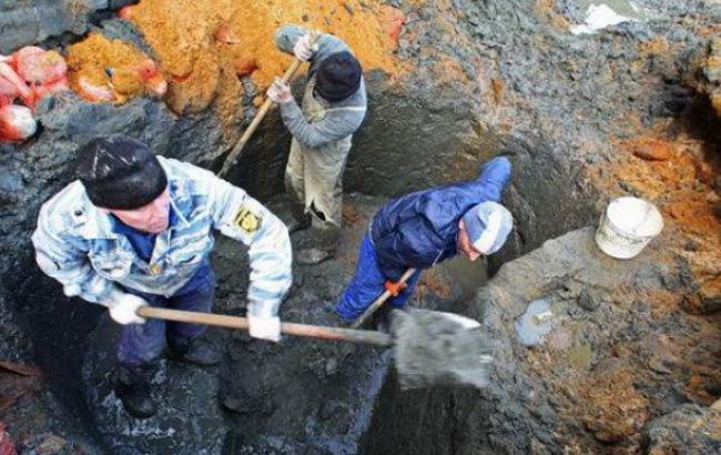 На Волині судитимуть чотирьох осіб за незаконний видобуток бурштину