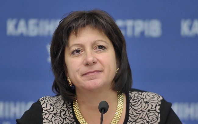 Мінфін прогнозує курс 24,4 гривень за долар до кінця 2016