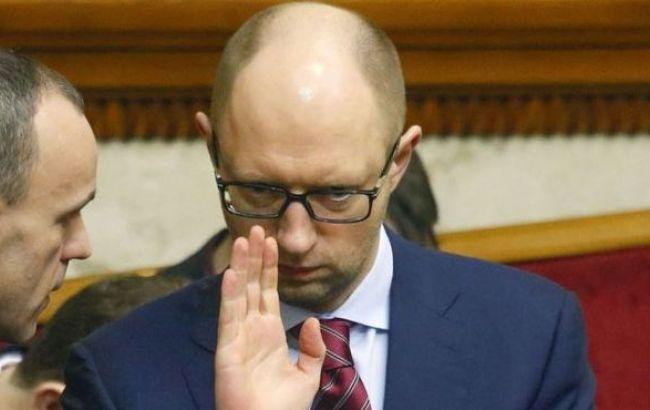 Яценюк доручив головам Донецької та Луганської обл. прискорити відновлення інфраструктури