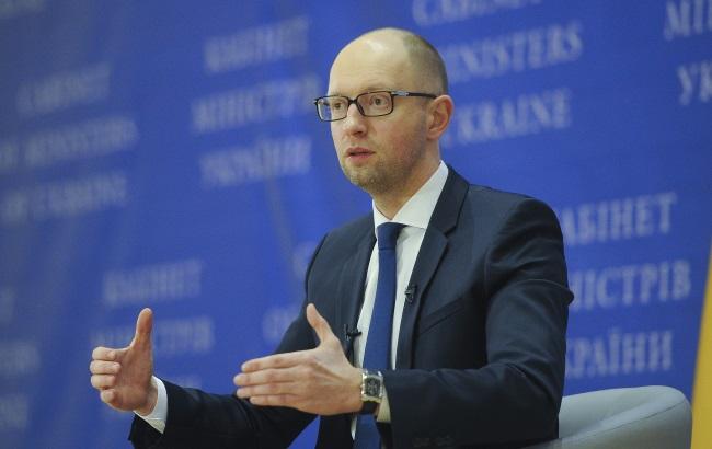 Яценюк закликав Раду проголосувати у другому читанні за зміни до КУ в частині правосуддя