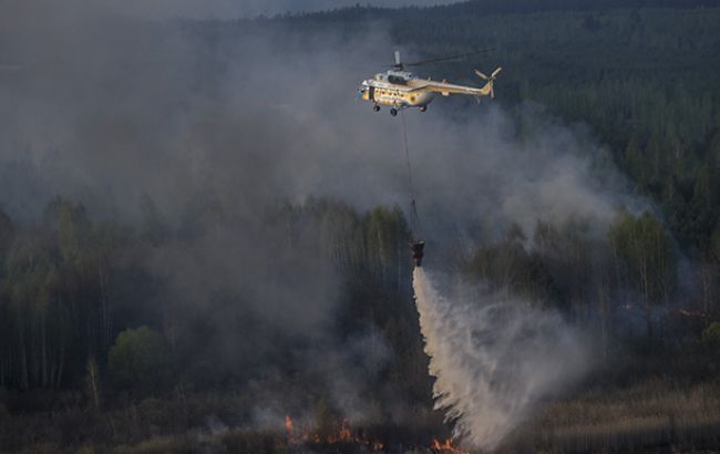 Пожежа у Чорнобильській зоні: з вогнем не можуть впоратися через радіацію, залучили авіацію