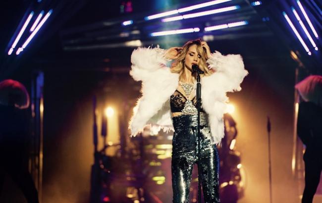 LOBODA с аншлагом прокатилась на "железном коне" и спела "дуэтом" с Кузьмой Скрябиным