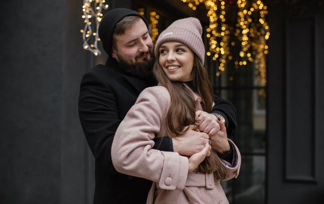 Эти знаки Зодиака любят молча годами: вы даже не догадывались о них