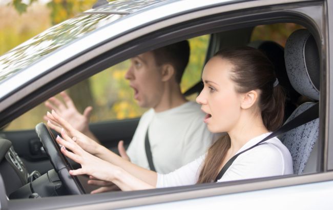 Це повинні знати всі водії: 10 правил, для уникнення неприємностей на дорозі