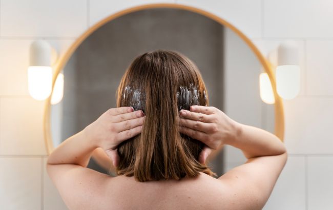 Как сохранить волосы чистыми как можно дольше: следуйте этим простым советам