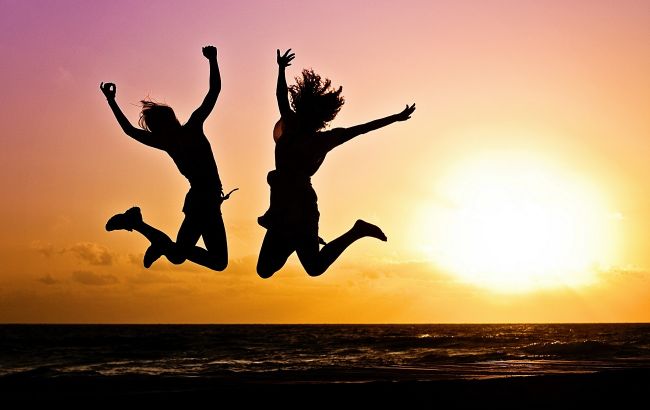 Ці знаки Зодіаку чекає шалене везіння у квітні: щасливчиків лише троє!