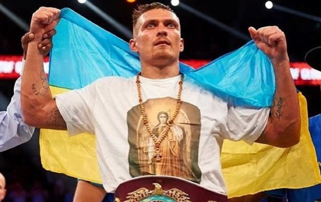 Усик рассказал, с кем разговаривает на украинском языке