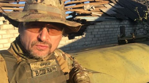 "О, Боже, ти його не забирай": Юркеш зворушив піснею у День Героїв