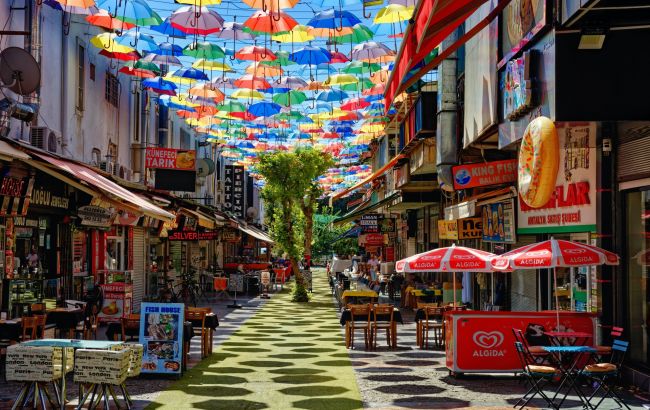 На сонячному узбережжі Туреччини вже весна: які ціни на тури пропонують українцям