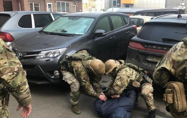 Організатора вбивства Окуєвої позбавили українського громадянства