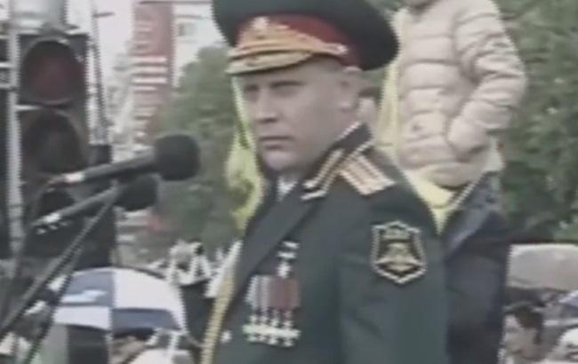 Глава ДНР Захарченко принимал парад в нетрезвом состоянии