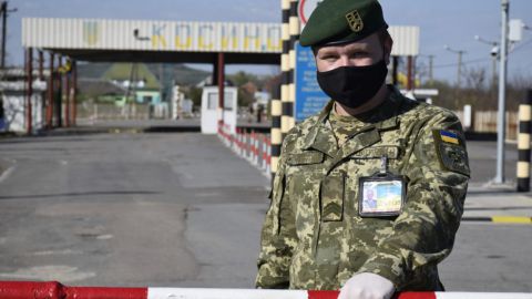 На западной границе Украины очереди. Пересечения ждут более 300 автомобилей