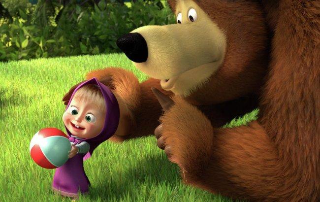 Мультсеріал "Маша і Ведмідь" звинуватили в пропаганді Кремля
