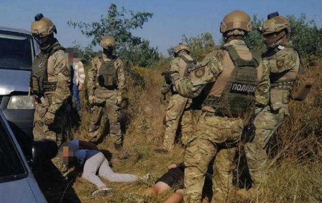 В Сумской области разоблачили группировку, которая поставляла наркотики в колонию