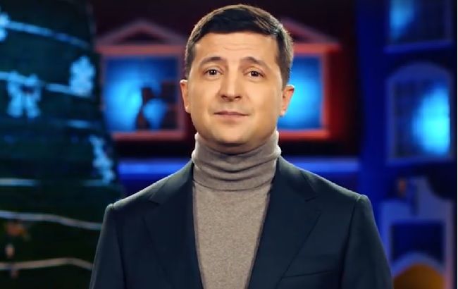 Ждала чего-то нового: сеть обсуждает новогоднее поздравление Зеленского