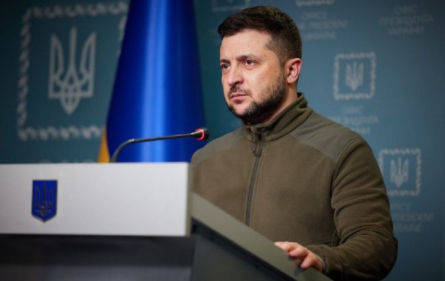 Дайте мені що-небудь, чим я зможу захистити свою країну, - Зеленський про військову допомогу