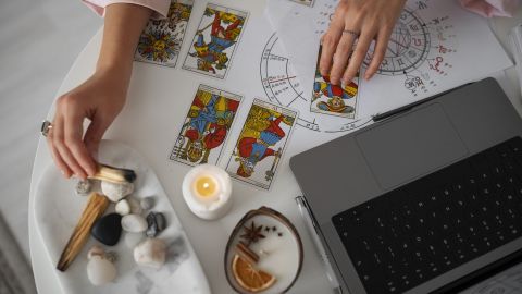 15 серпня стане особливим днем для цих знаків Зодіаку: що показали карти Таро