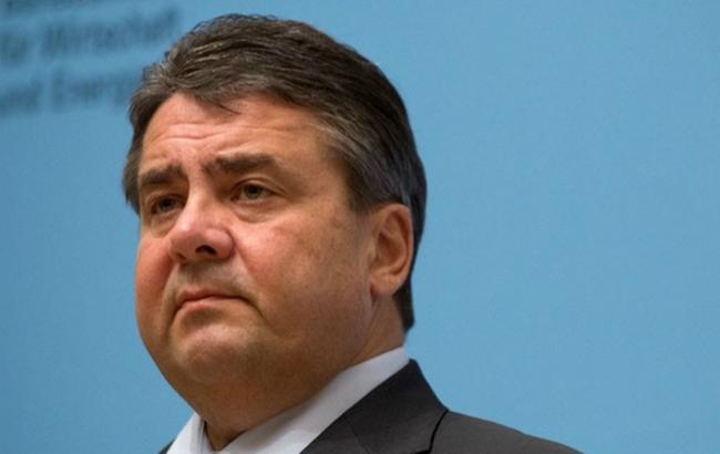 Вице-канцлер ФРГ: "Северный поток-2" реализуют только при сохранении транзита через Украину