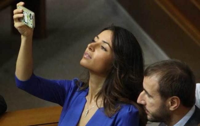 Злату Огневич насильно оставили депутатом