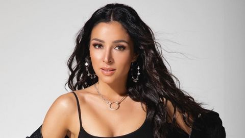 "Довго чекала": Огнєвич заінтригувала фанів фото у весільній сукні