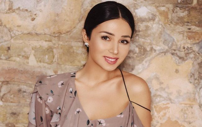 Тверк в пижаме: Злата Огневич повеселила сеть забавным видео