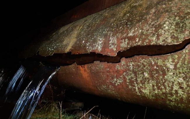 В Черновцах прорвало магистральный водопровод, часть города осталась без воды