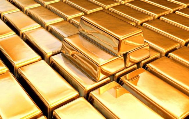 НБУ повысил курс золота до 284,07 тыс грн за 10 унций