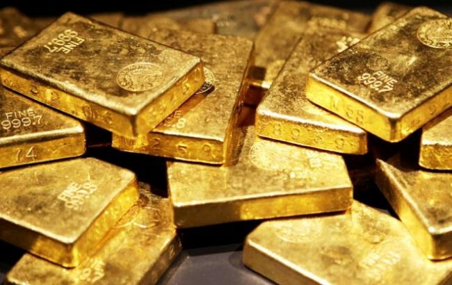 НБУ знизив курс золота до 255,3 тис. гривень за 10 унцій